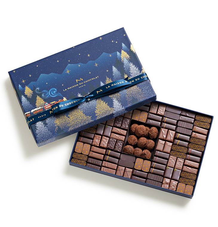 The Holiday Glow Coffret Gift Box, 110 Pieces