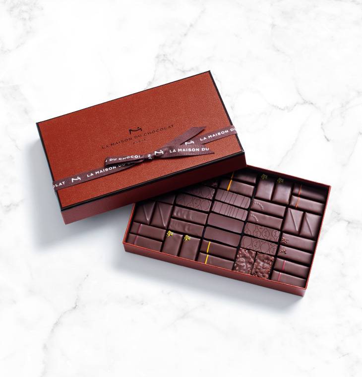 Coffret 40 chocolats noirs | La Maison du Chocolat | Chocolats noirs ganaches et pralinés | Boîte de chocolat à offrir | Livraison de chocolat rapide
