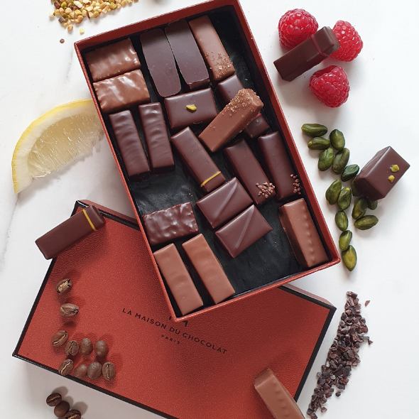 Coffret 15 petits délices chocolat Noir, Lait & Blanc - Valrhona - MaSpatule