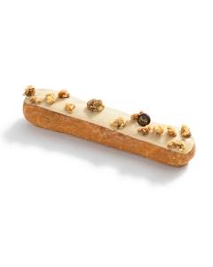 La Maison du Chocolat's Walnut and Vanilla Eclair