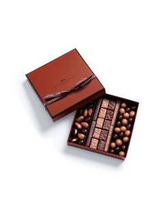 Craquant Gift Box on a white background