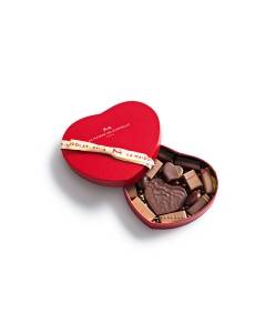 Coffret coeur 14 chocolats La Maison du Chocolat sur fond blanc