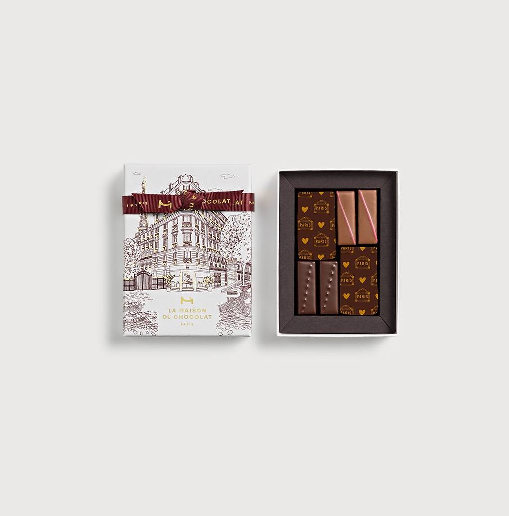 Au Cœur du Faubourg Gift Box 6 Chocolates on a grey background