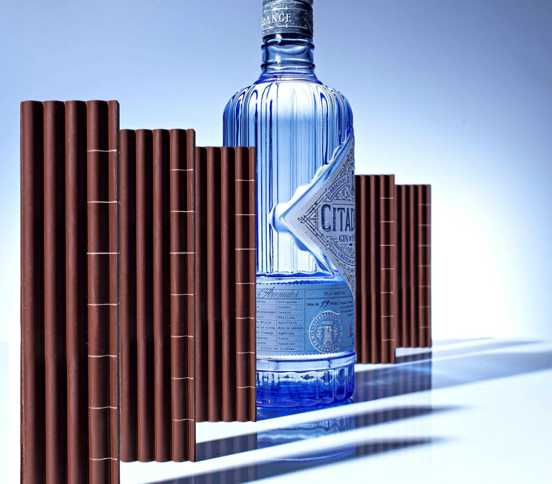 Alchimie Gin Dark Chocolate Bar Infused with Citadelle Gin botanicals