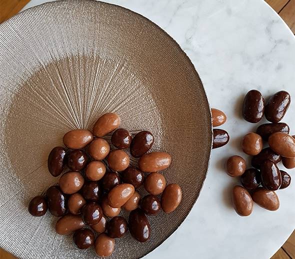 Dark Chocolate Almonds - La Maison du Chocolat
