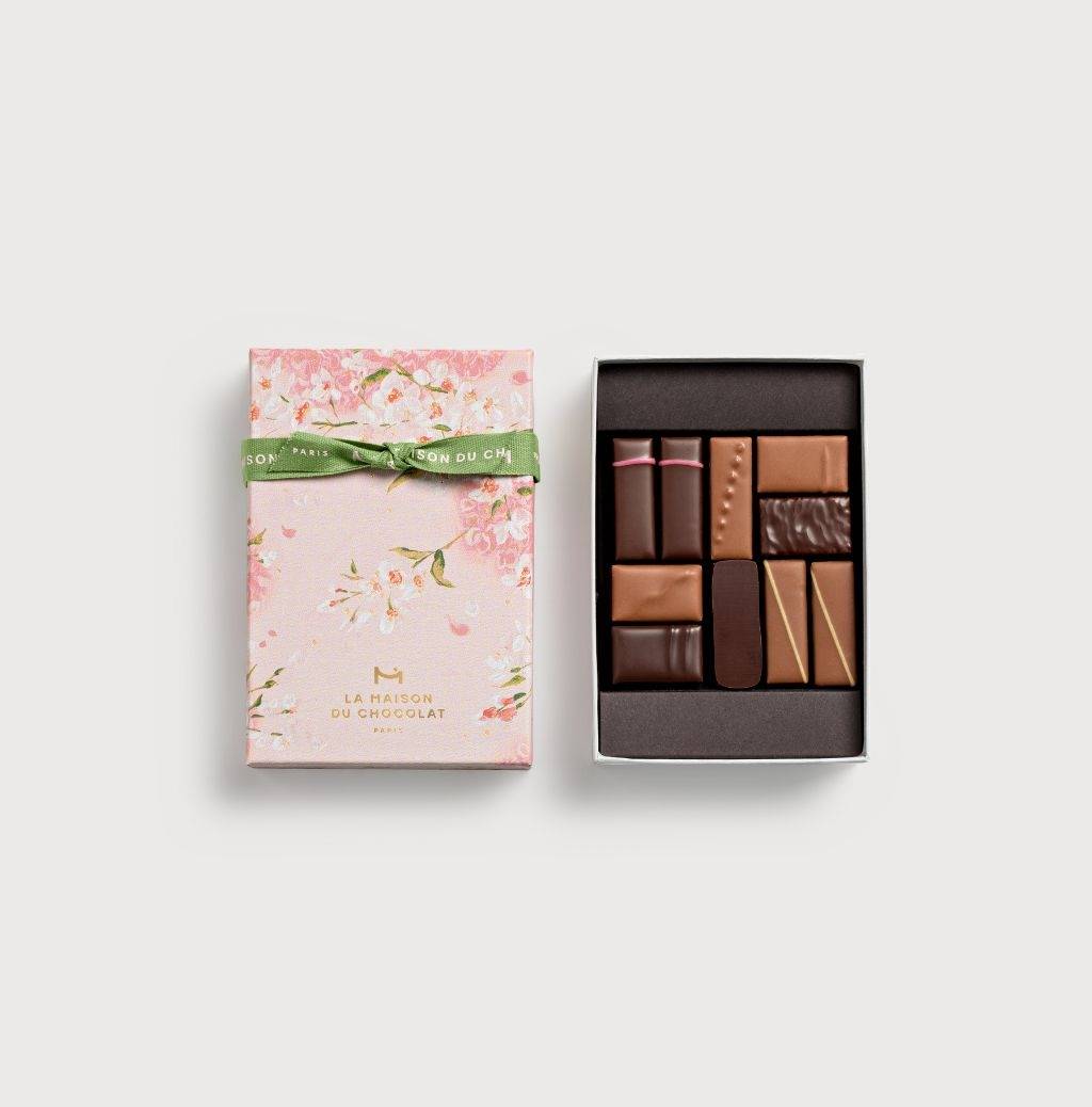 Cherry Blossom Gift Box 10 pieces on a gray background