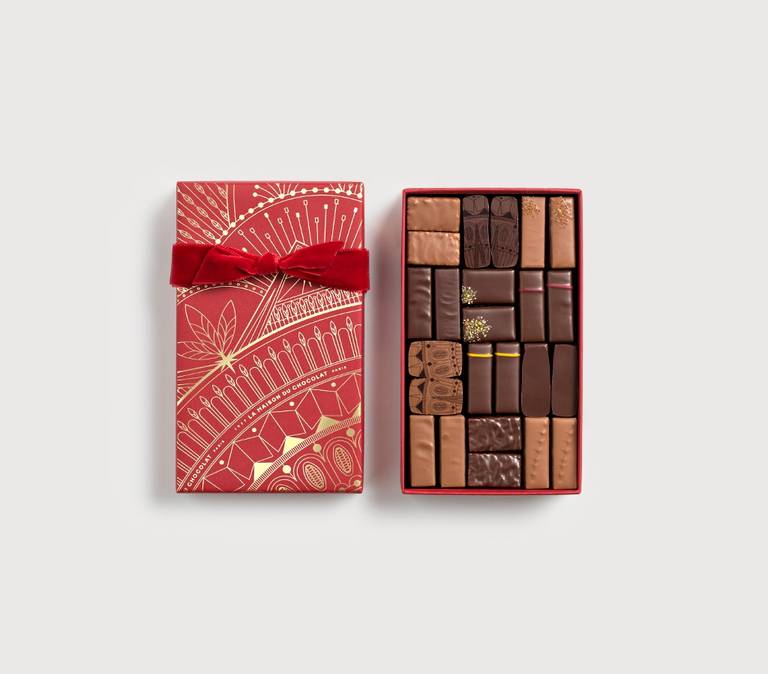 Haussmann Gift Box 24 pieces on a gray background