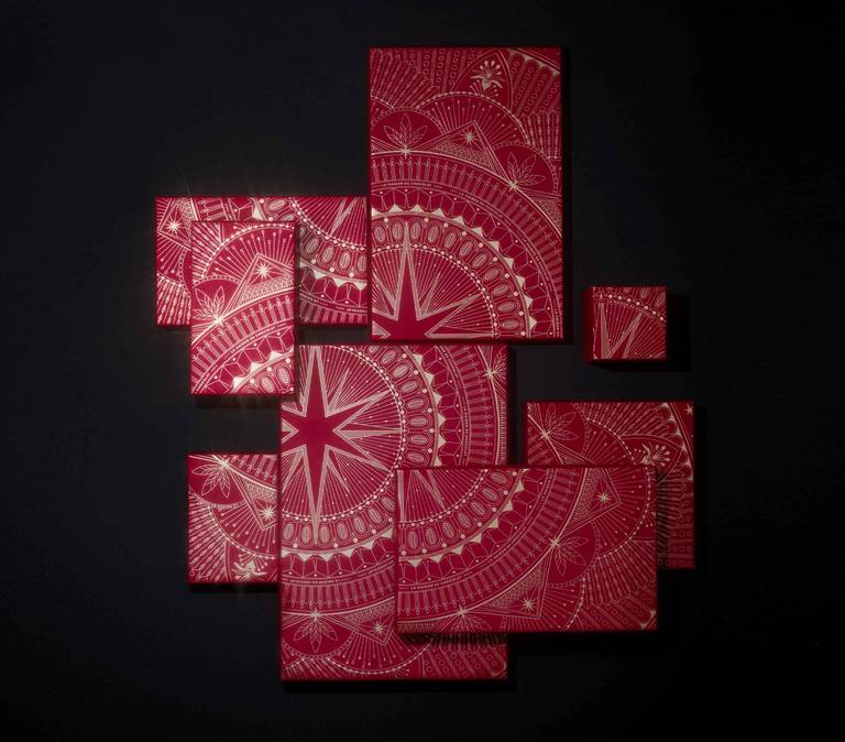 HOLIDAY CRAQUANT GIFT BOX