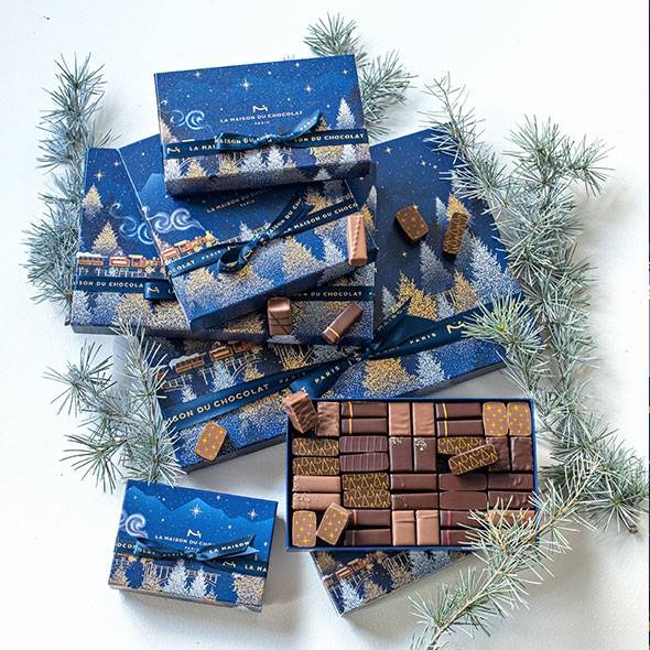 The\u0020Holiday\u0020Glow\u0020Coffret\u0020Gift\u0020Box,\u002060\u0020Pieces