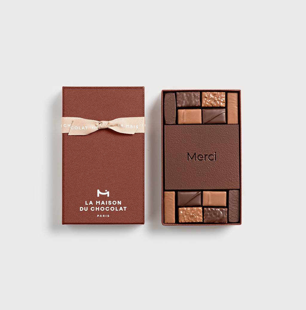 Coffret Merci 12 Chocolats sur fond gris