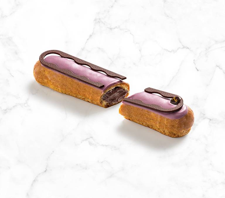 Eclair Myrtille sur fond marbre