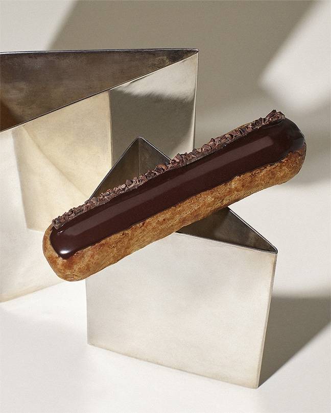 Dark\u0020Chocolate\u0020Eclair
