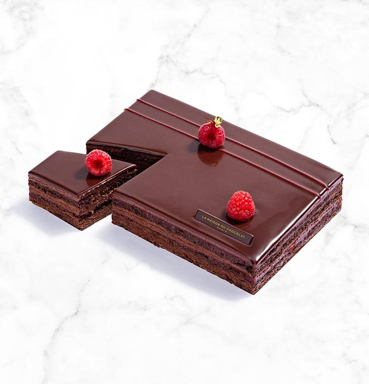 Salvador Entremet Large on a marble background