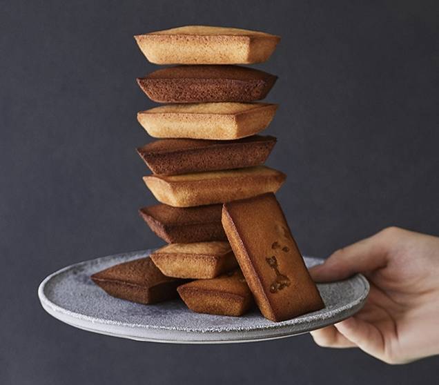 Financier\u0020Gift\u0020Box\u002015\u0020pieces
