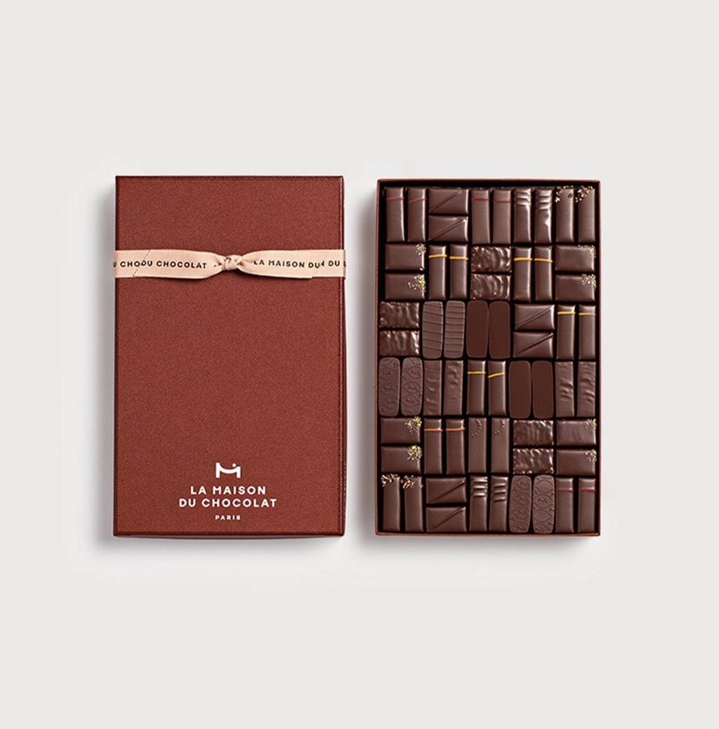 Coffret Maison Dark 60 Pieces on gray background