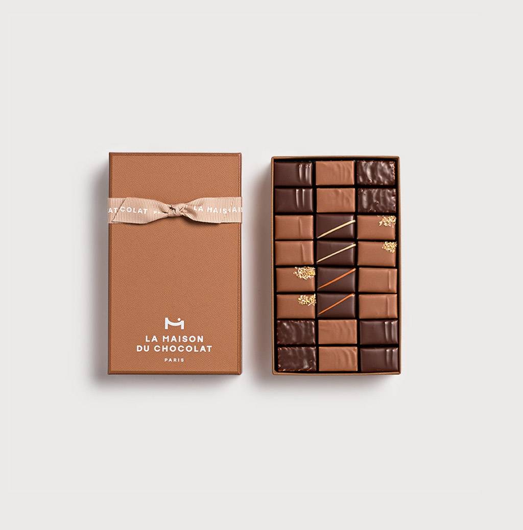 Coffret Pralinés 24 chocolats sur fond gris