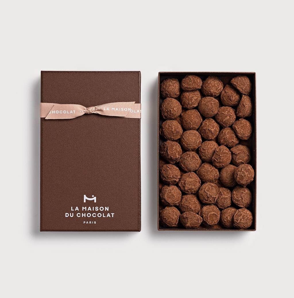 Coffret Truffes Chocolat Nature 245g sur fond gris