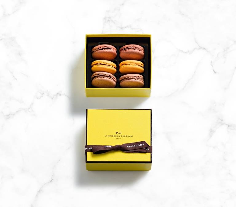 Chocolate Macaron Gift Box 6 Pieces - La Maison du Chocolat