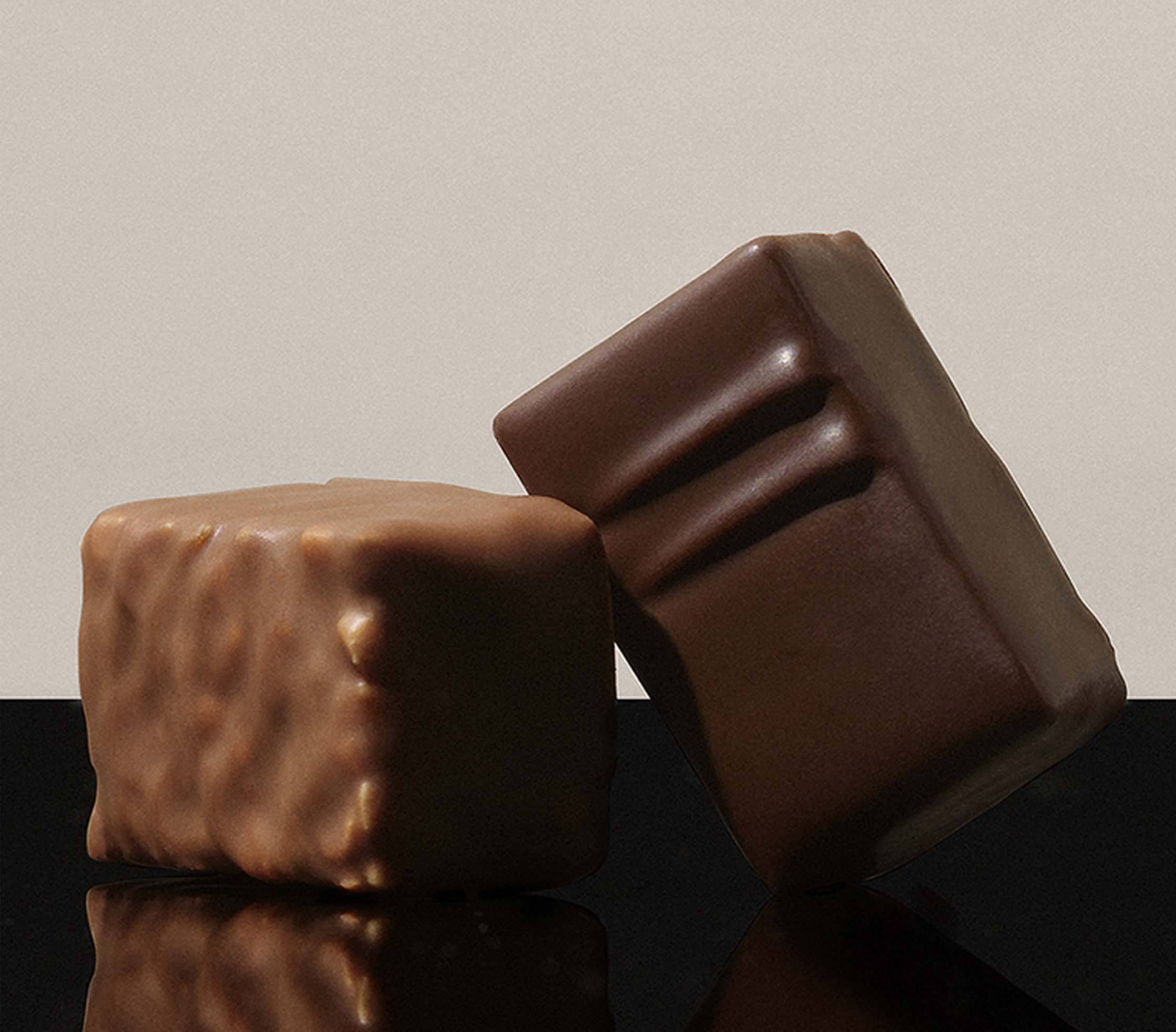 Coffret\u0020Maison\u0020Dark\u0020and\u0020Milk\u0020Chocolate\u002060\u0020pieces