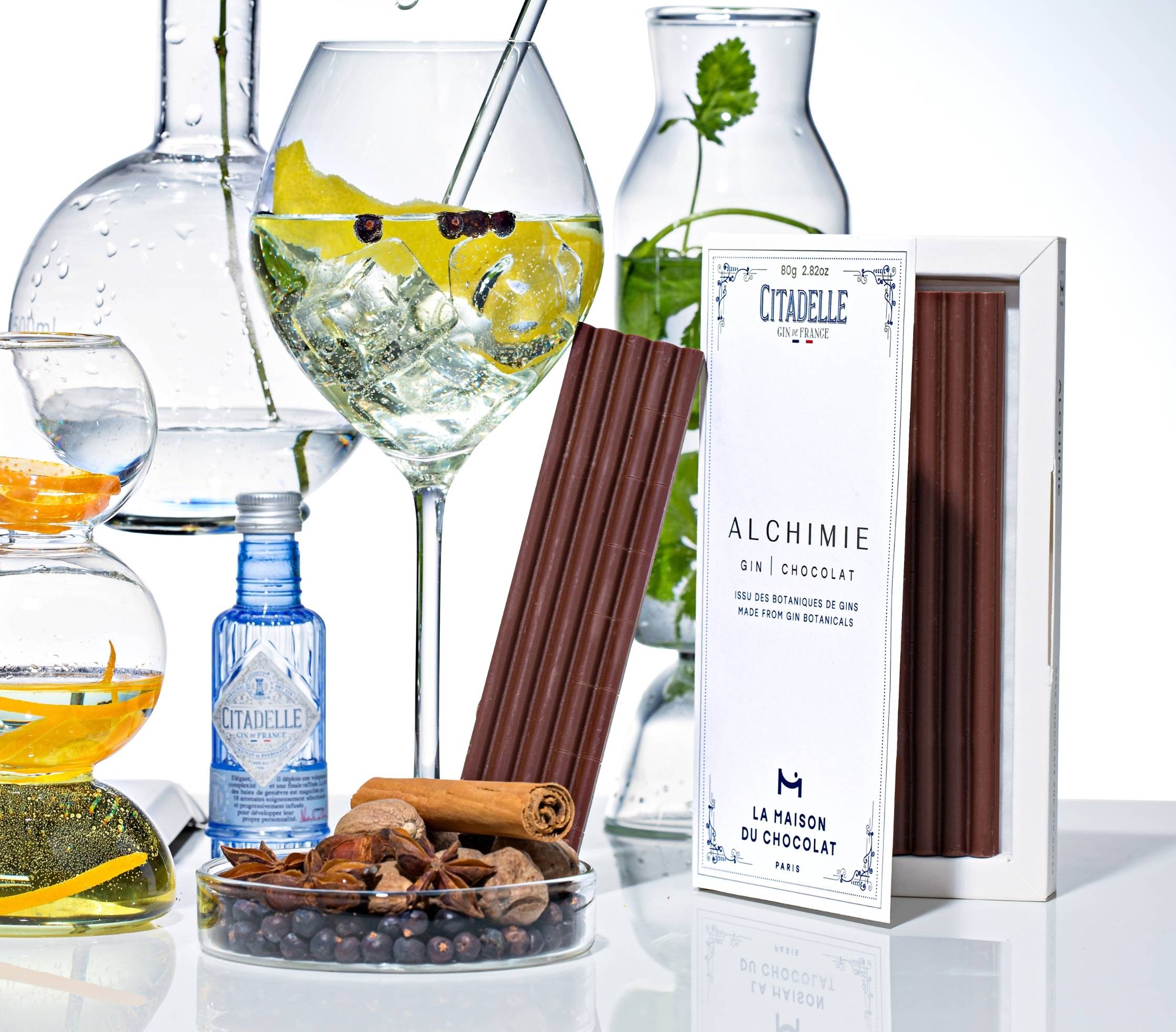Alchimie Gin Dark Chocolate Bar Infused with Citadelle Gin botanicals