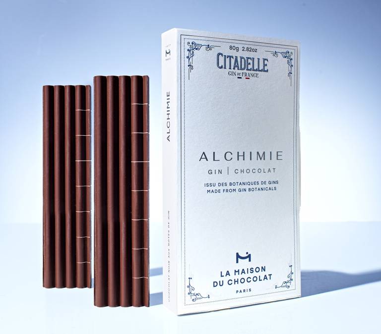 Refined staging of the Alchimie Gin tablet, in collaboration with Citadelle