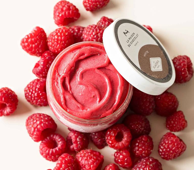 Real Fruit Raspberry Sorbet lifestyle