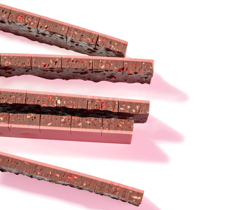 Mise en scène raffinée de la tablette Fraise Acidulée