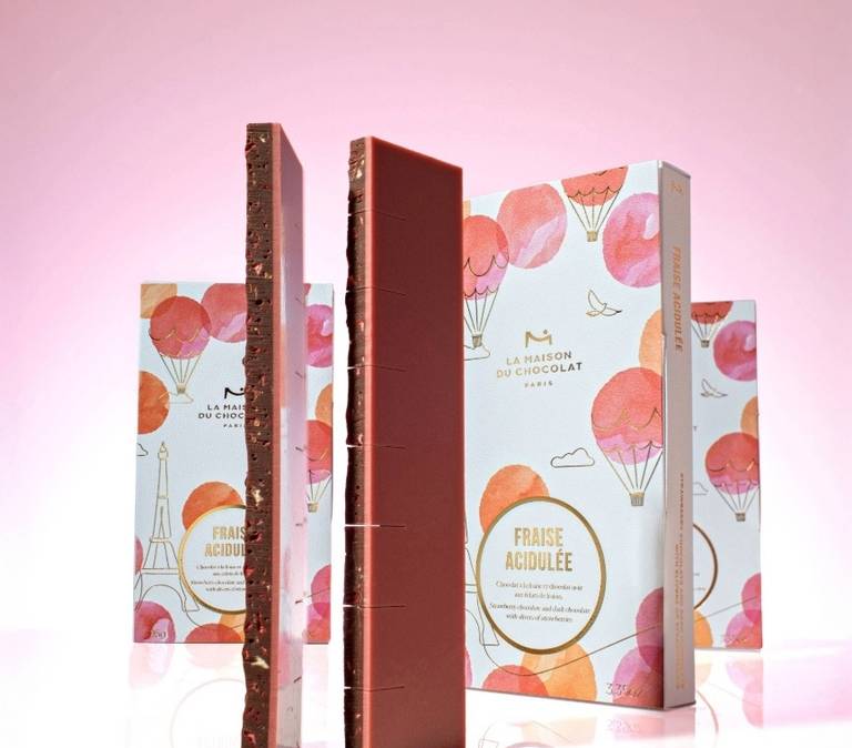 Mise en scène raffinée de la tablette Fraise Acidulée