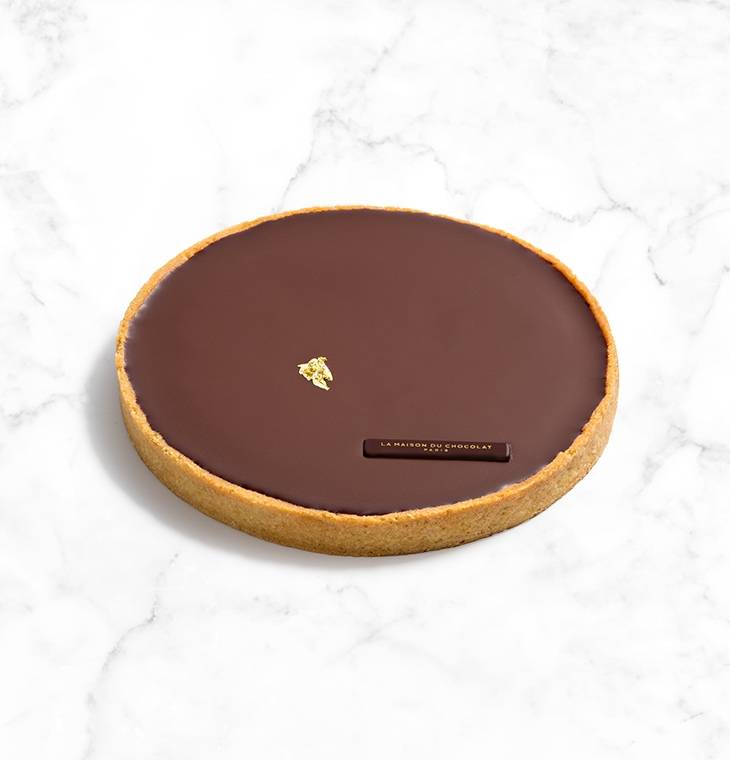 Tarte chocolat La Maison du Chocolat sur fond marbre