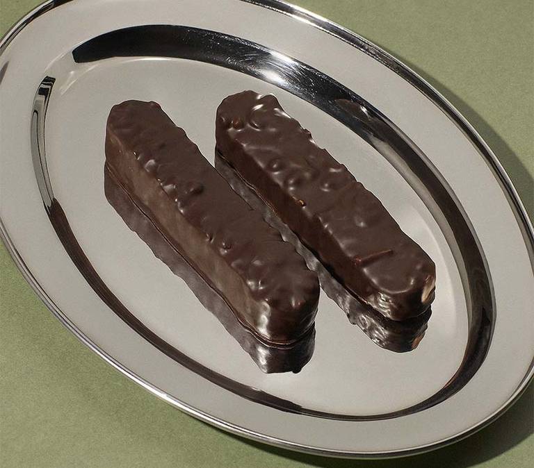 Elegant Presentation of Gourmet Delights