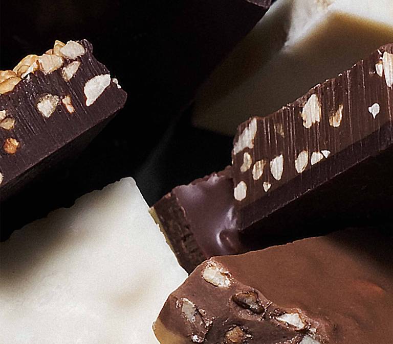 Elegant Presentation of the Chocolate Tablet Gift Boxes