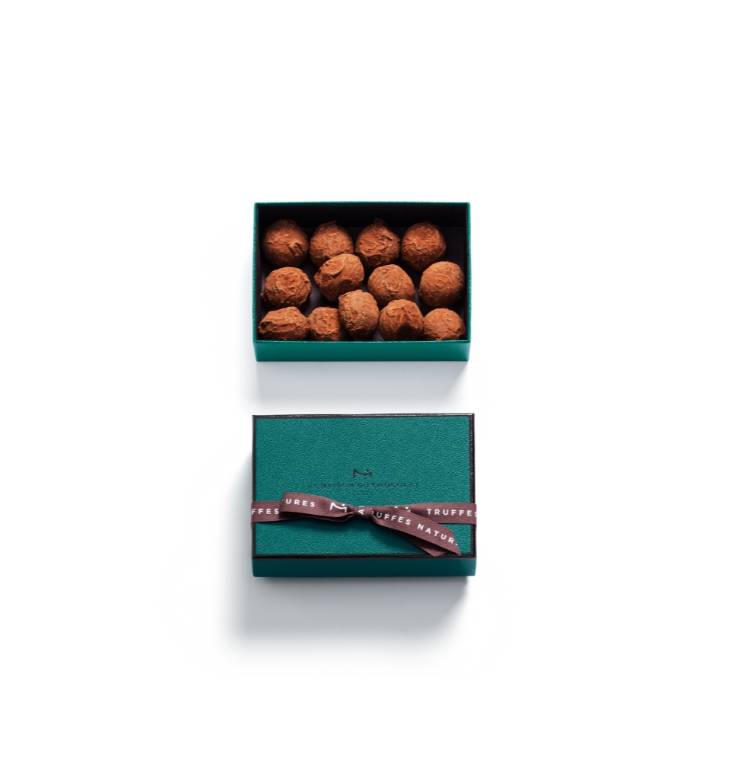 Plain Dark Truffle Gift Box 13 Pieces