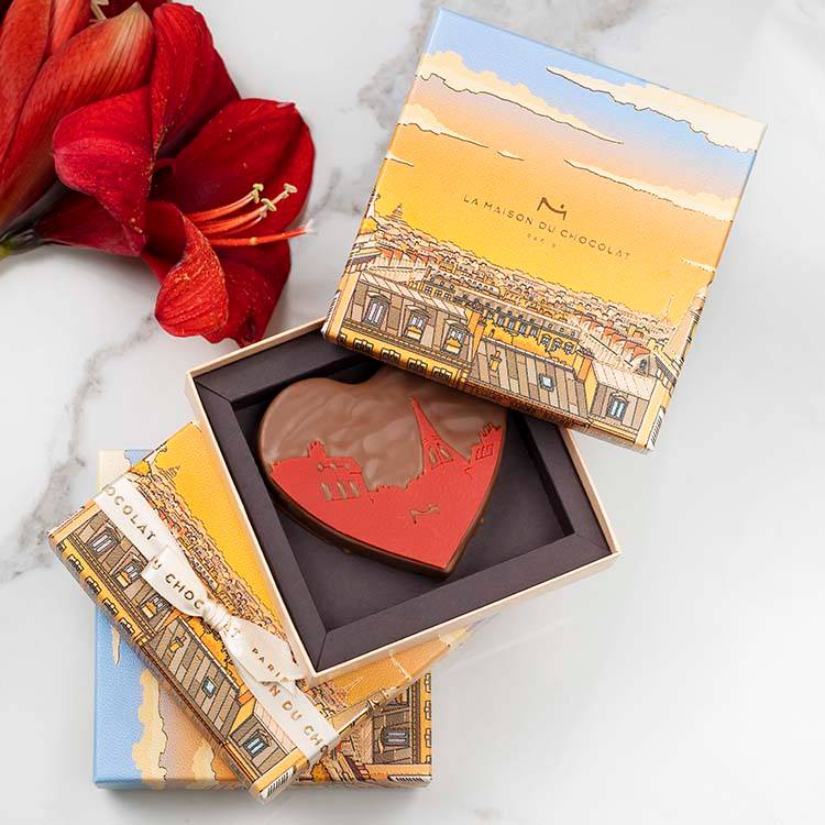 The Flamboyant Heart Artistic Piece Bouchée Gift Box