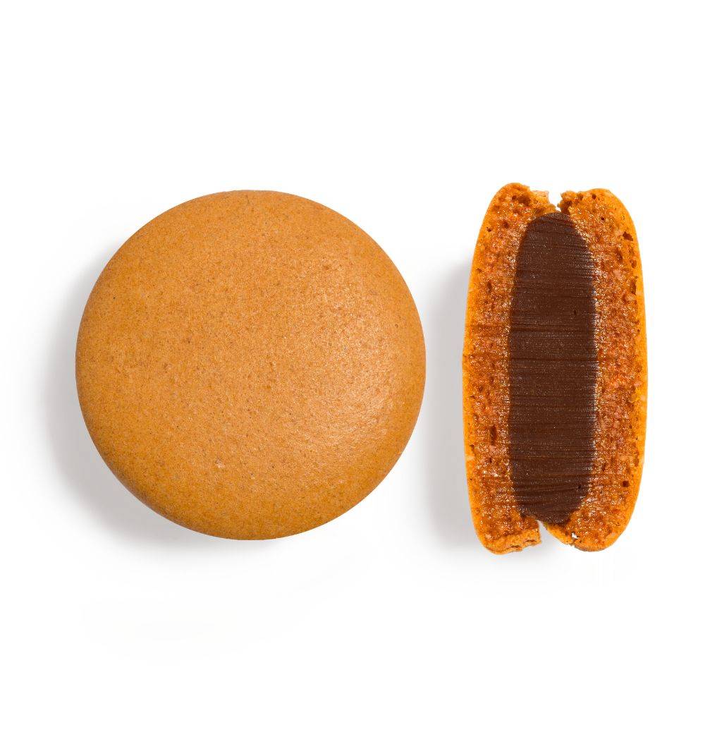 Caramel Macaron - La Maison du Chocolat