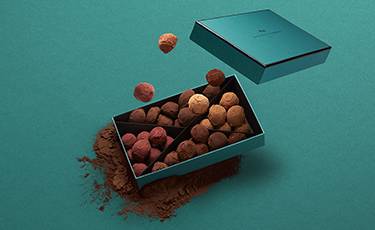 Victories Chocolate Assortment Hatbox-La Maison du Chocolat